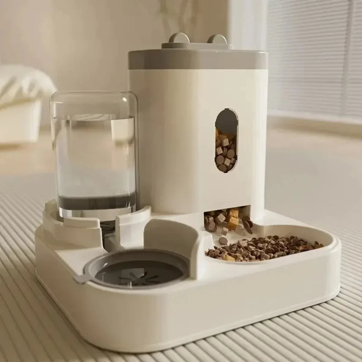 2-in-1 Drinking Fountain & Storage Feeder 🐶🐱